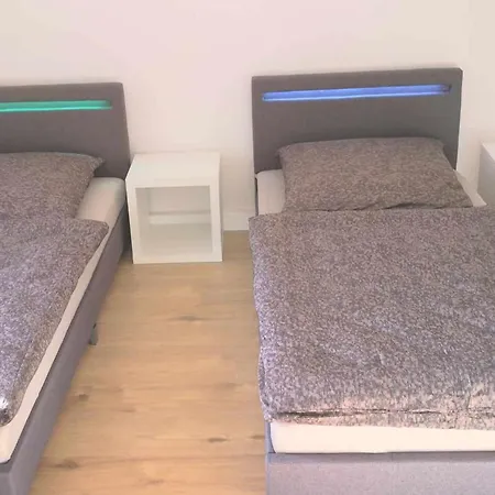 Spacious 6 Flat *balcony & Terrace* Apartment Darmstadt