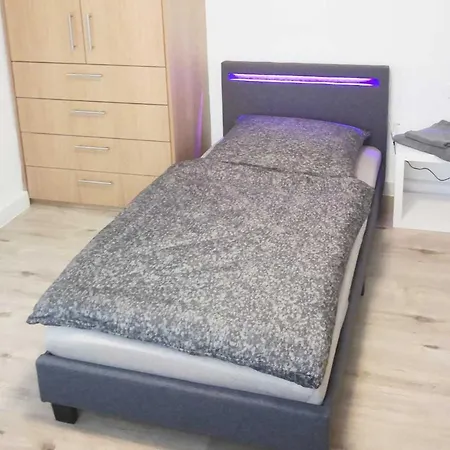 Spacious 6 Flat *balcony & Terrace* アパート