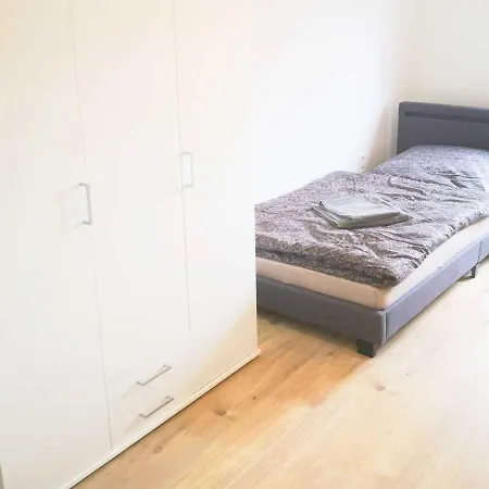Spacious 6 Flat *balcony & Terrace* Apartman