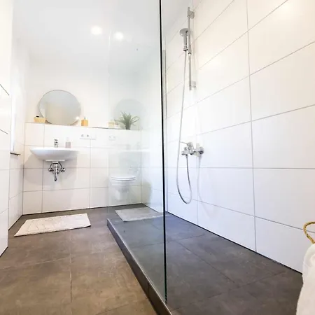 شقة Spacious 6 Flat *balcony & Terrace* *