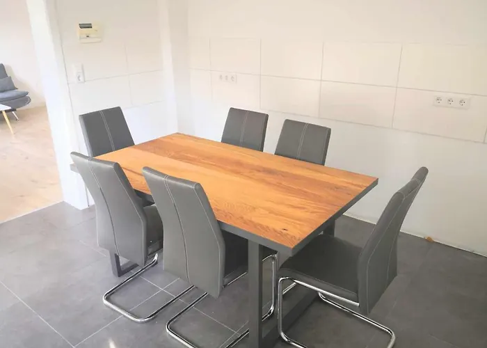 Spacious 6 Flat *balcony & Terrace*