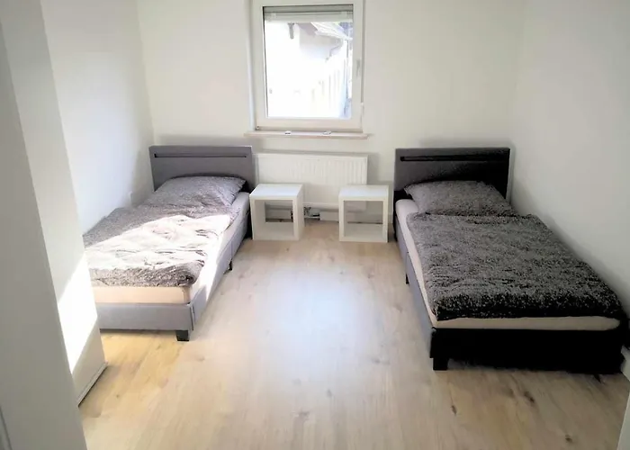 Spacious 6 Flat *balcony & Terrace* Apartman